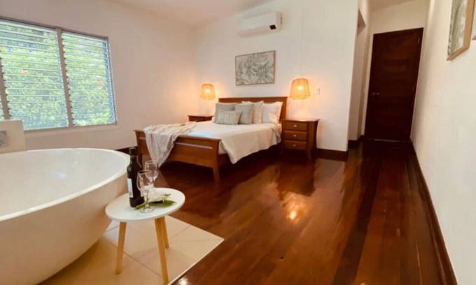 Mele Apartment | Qualius Lodge