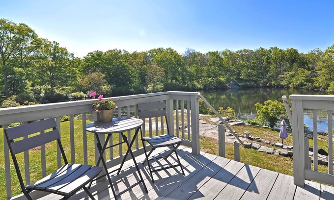Gloucester House | Quarryman’s Cottage: 1bd, 1 bth PRIVATE QUARRY: DOG friendly