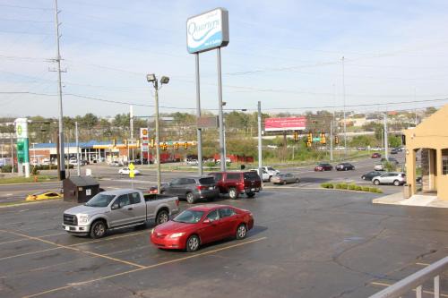 Antioch Hotel | Quarters Inn & Suites