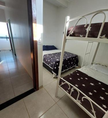 Village House | Quarto Casal com Solteiro - Queen's Hotel