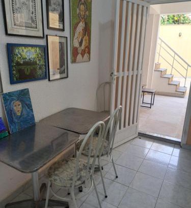 Jardim Guanabara House | Quarto Com Banheiro Independente