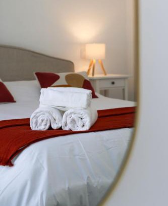 Seixal House | Quarto confortável em casa com Piscina
