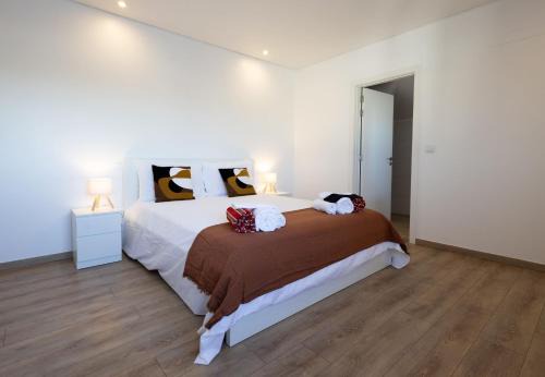 Seixal House | Quarto Piscina aquecida e Casa de banho Privativa