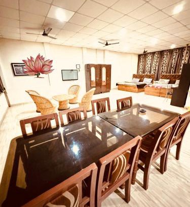 Rishikesh Hotel | Qube House BNB