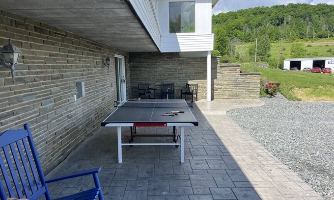 Wellsboro Cabin | Queen BDR w/Amenities | Close to Town + Trails