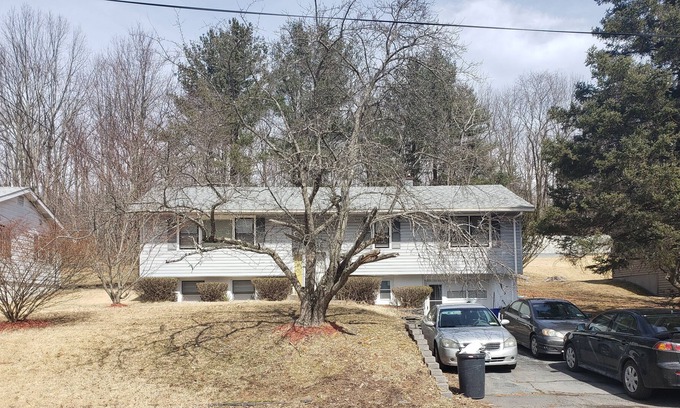 Monticello House | Queen Beds, Free Parking, Fast Wi-Fi, Mountains, Casino, Indoor Waterpark