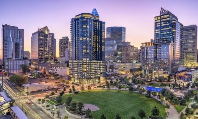 Charlotte House | Queen City Gem! Charlotte's Premier Vacation Home
