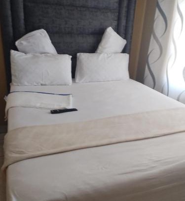 Pretoria House | Queen Guest House