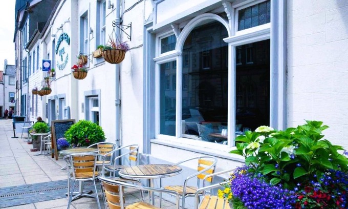 Berwick-upon-Tweed Hotel | Queens Head Hotel