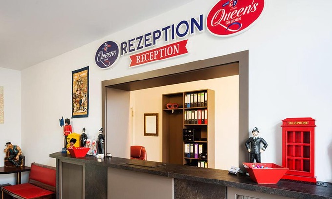 Charlottenburg Hotel | Queens Park Hotel