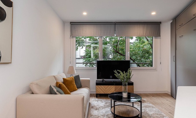 Recoletos Apartment | Queens Serrano