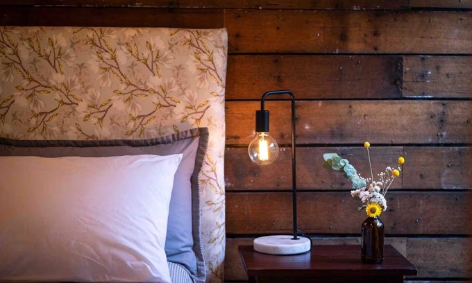 Queenstown Cottage | Quentin's Cottage - a cosy retreat by Mt Owen - close to town and trails!