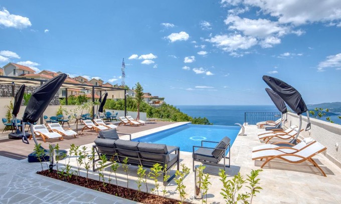 Sveti Stefan Apartment | Quercus Residences Apartments