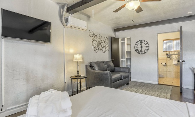 West Colorado Springs House | Quest Rest - Unit 2