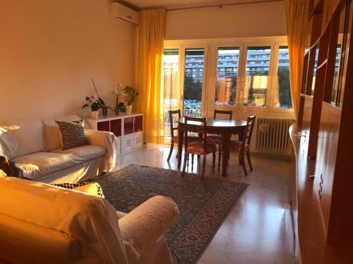 Tuscolano Apartment | Questa casa non è un albergo CIU-ATR 9390-9