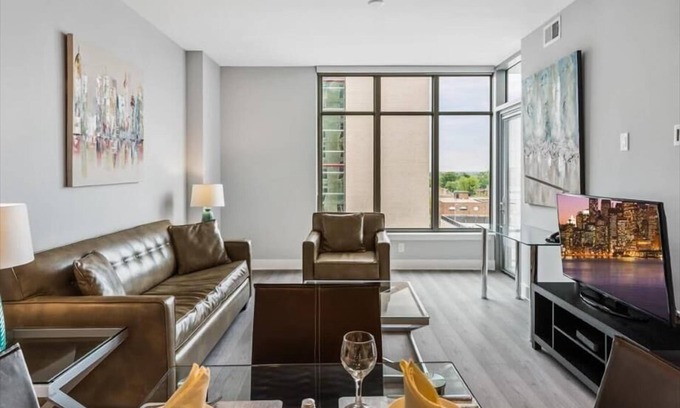 Woodmont Triangle Apartment | Quick walk to Metro! Downtown Bethesda | Free Wifi | by GLS