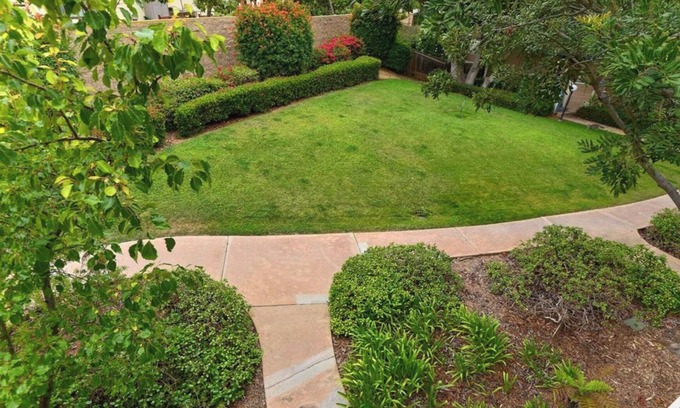 University City Condo | Quiet 2B2B in La Jolla with King Bed, Free Parking & WiFi in sunny San Diego