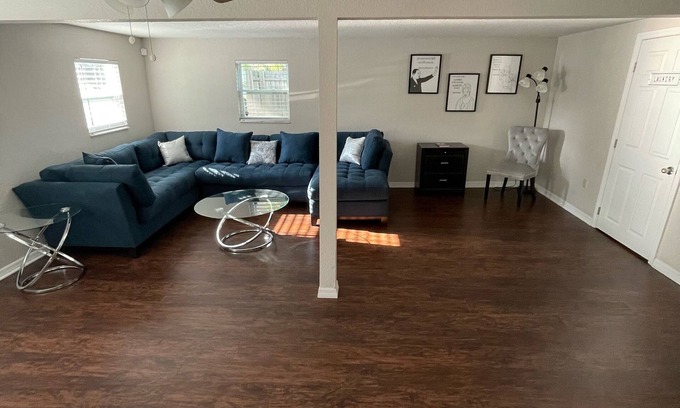 Oak Hill House | Quiet 3 bedroom home in West Jacksonville