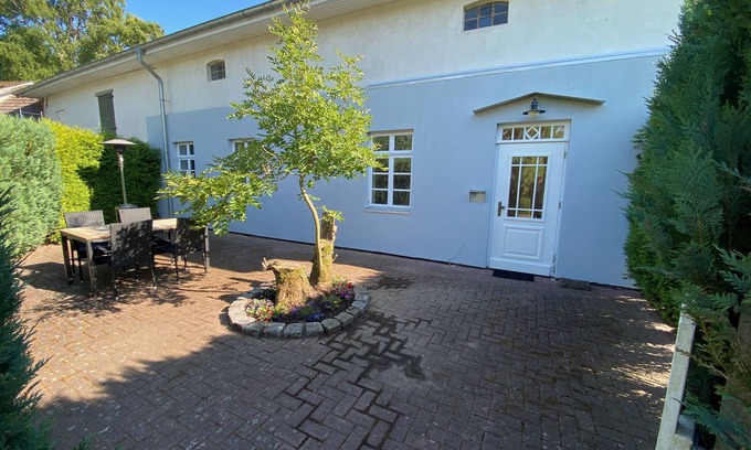 Wisch Apartment | Quiet 80 m² vacation apartment near the beach