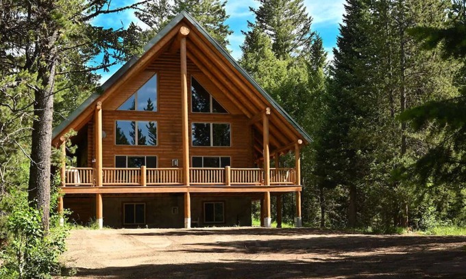 Island Park Cabin | Quiet Cabin in the Woods, Near Yellowstone, Sleeps 12.