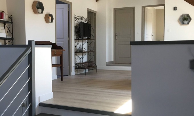 Saint-Georges-sur-Cher House | Quiet, comfortable gite for family vacations from Chenonceau to Beauval