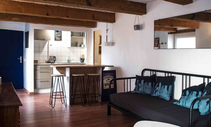 Noailles Apartment | Quiet cocoon close to downtown