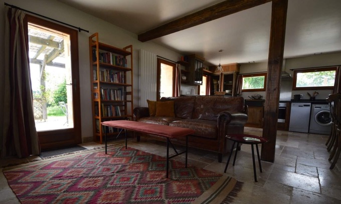 Savignac-Ledrier House | Quiet corner