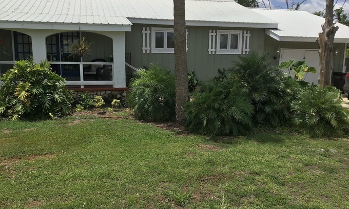 Marineland Acres House | Quiet Cozy Beachside CottagenScott's Beachside Rental