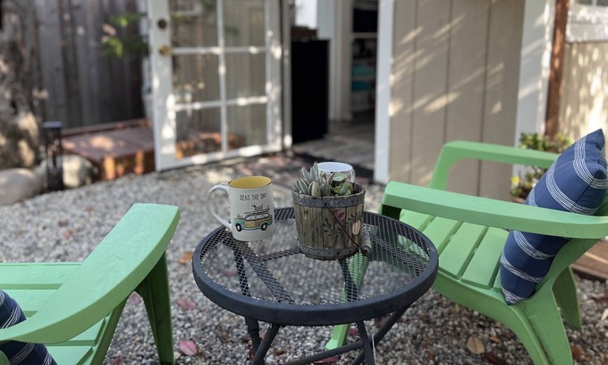 Aptos Apartment | Quiet Cozy Cottage Walk to the Beach