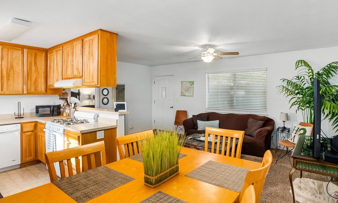 Chico House | Quiet & Cozy Private Home Perfect for Relaxation