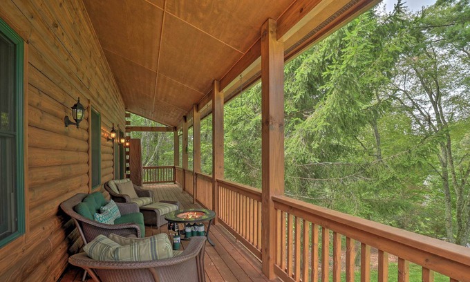 Glenville House | Quiet Forest Hideaway w/ Deck & Near Hiking!