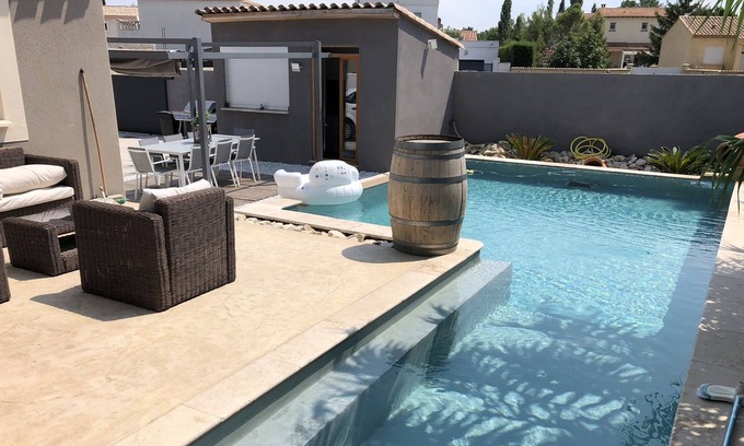 Jonquieres-Saint-Vincent House | QUIET, LUXURY DETACHED VILLA IDEAL FOR 6 ADULTS AND 4 CHILDREN