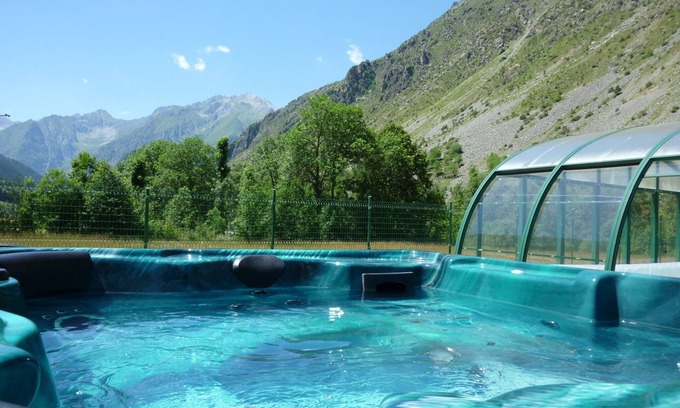 La Chapelle-en-Valgodemard Apartment | Quiet studio all comfort in a residence with swimming pool and Whirlpool spa