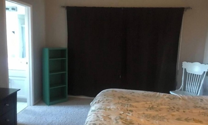 Healdsburg Apartment | Quiet home, comfortable, private bathroom