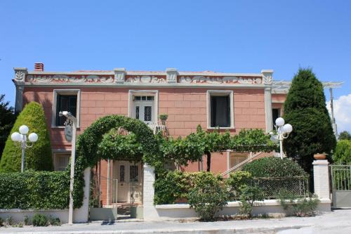 Nea Propontida Apartment | Quiet home in Nea Gonia off the beaten track