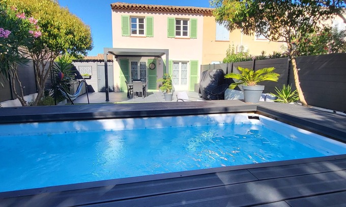La Bouverie House | Quiet house with pool, close to beaches and shops.