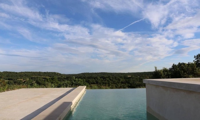 Lussan House | Quiet house, 4ch/7pers, with infinity pool