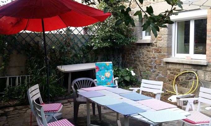Rocabey - Alsace - Gare House | Quiet house with garden St-Malo beaches and intramuros on foot