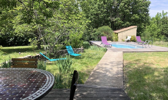 Saignon House | Quiet House with pool in the middle of LUBERON