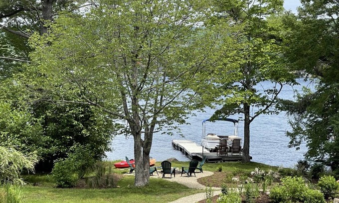 North Bridgton Cottage | Quiet Long Lake Cottage in Bridgton with dock for boat. Canoe/Kayaks/PaddleBoard