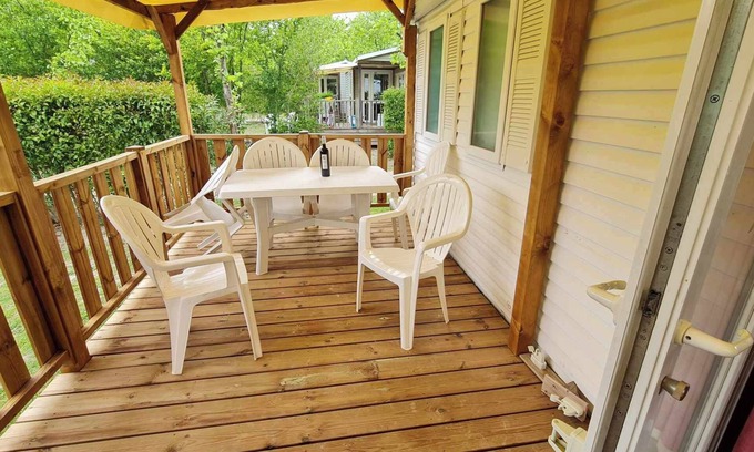 Cadenet House | Quiet mobile home facing the lake