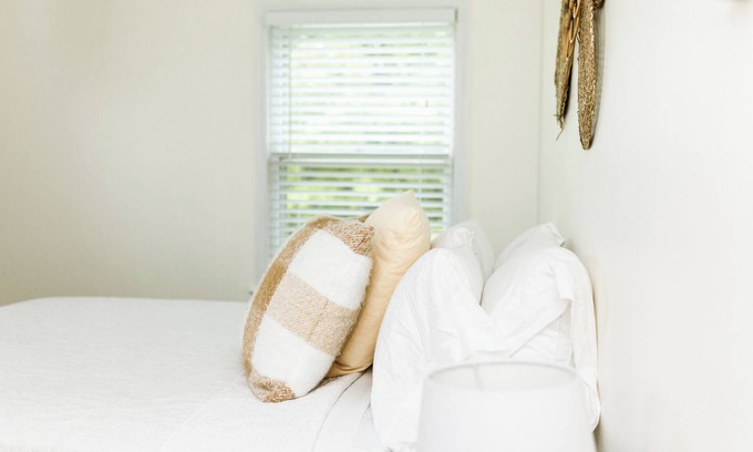Fishertown House | Quiet Nature Getaway /minutes to Whispering Hollow Estate