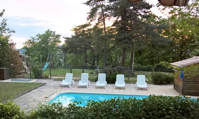 Mirabel-aux-Baronnies Ski Chalet | quiet place, rejuvenating, in full nature between VAISON and MONT VENTOUX