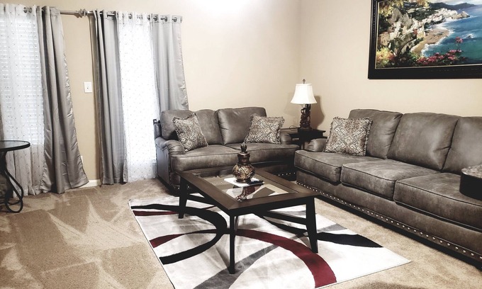 Snellville Apartment | Quiet place pet friendly with pool🏊♂️ and gym🏋♂️