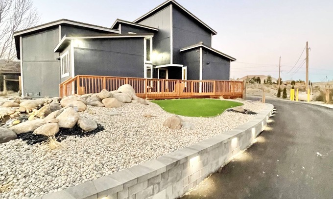 Reno House | Quiet Retreat for Fun, Peace, and Hiking