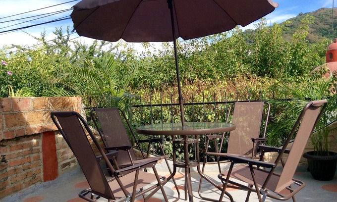 Lazaro Cardenas House | Quiet & spacious traditional Mexican house.