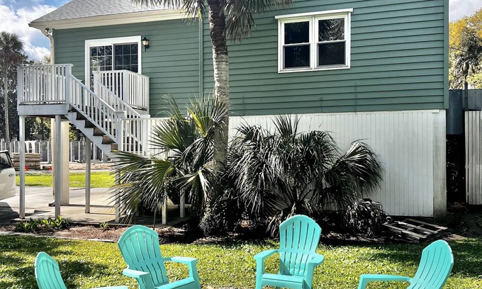 Isle of Palms House | Quiet street, Minutes Walk to Beach & Rec Center -Perfect Family Beach Home!