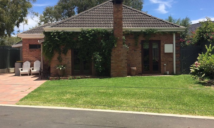 Quindalup Cottage | Quindalup Cottage, Dunsborough - Pet Friendly