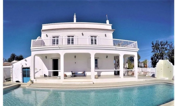 Santo Estevao House | Quinta Braz 5 Stars.