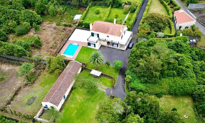 Ribeira Grande Villa | Quinta da Lu - Azorean Villa